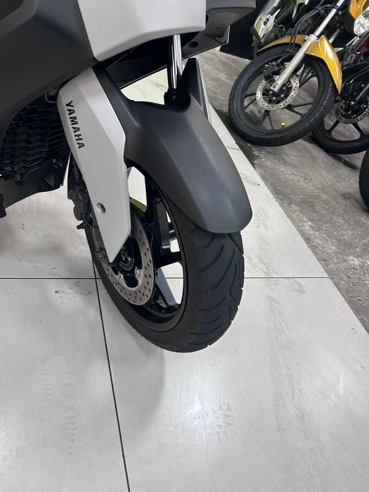 YAMAHA XMAX 250 CONNECTED ABS