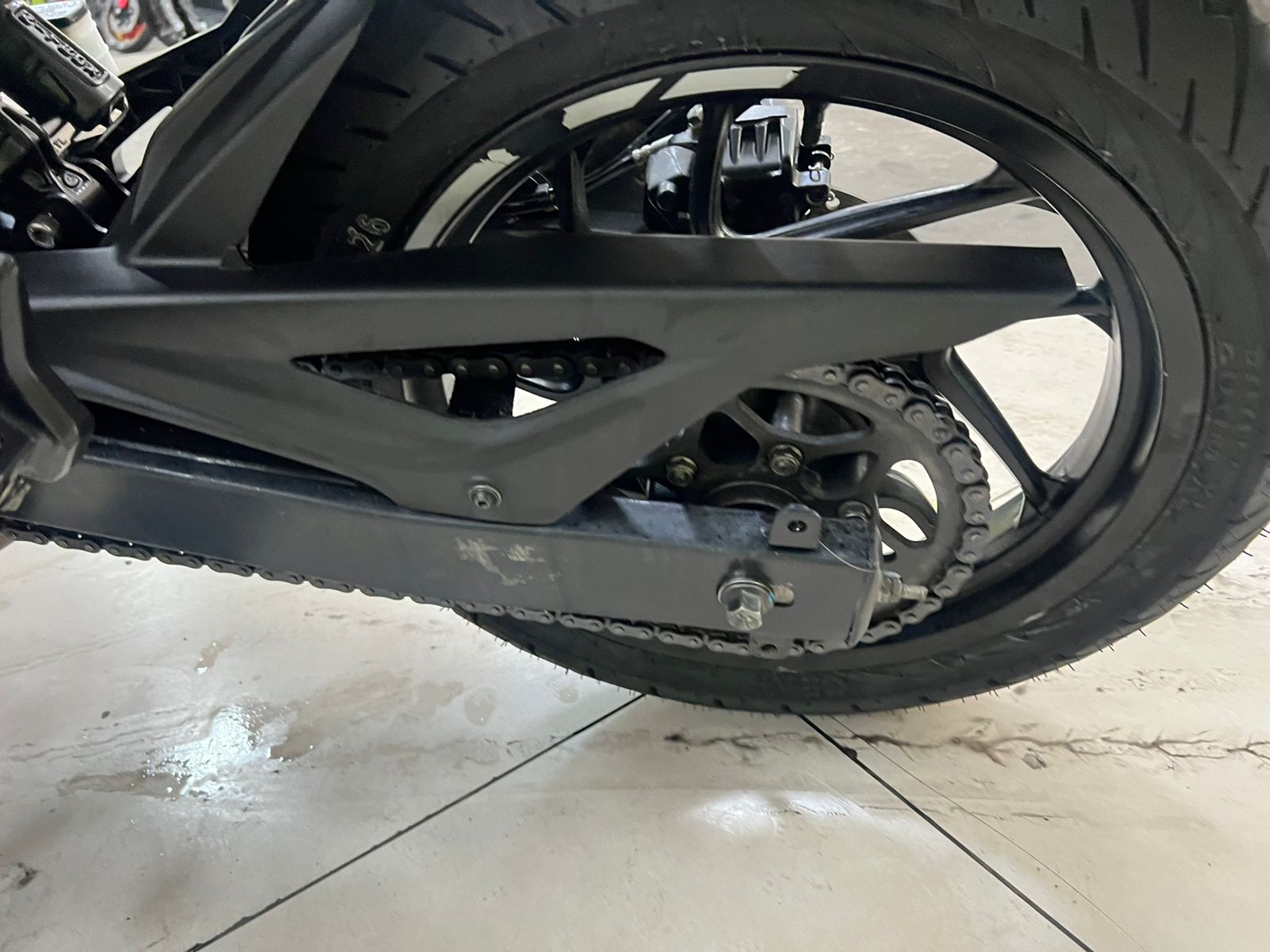 BAJAJ DOMINAR 250