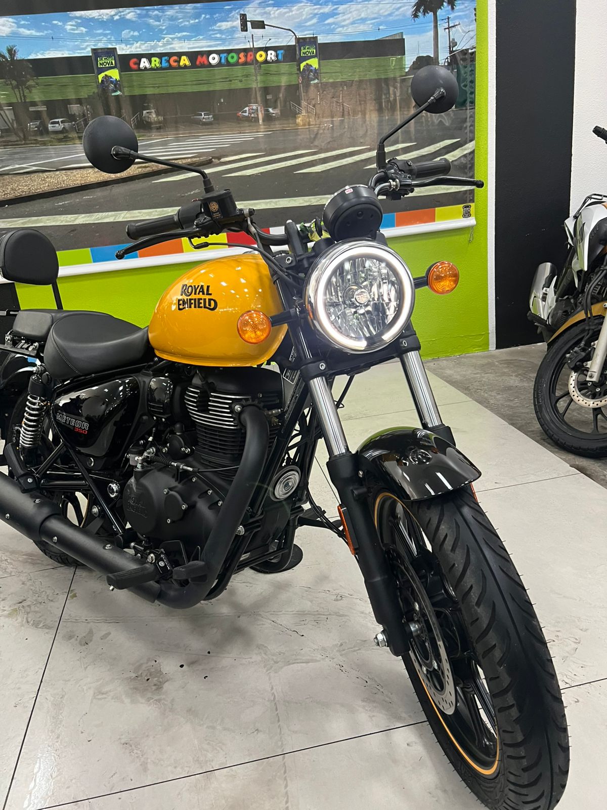 ROYAL ENFIELD METEOR 350 FIREBALL