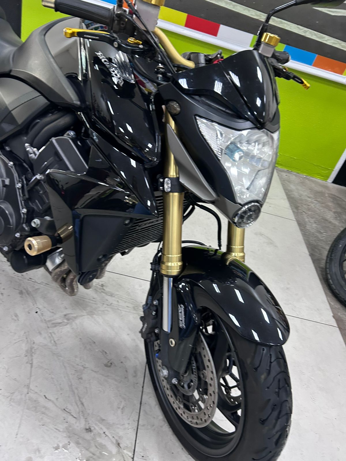 HONDA CB 1000R