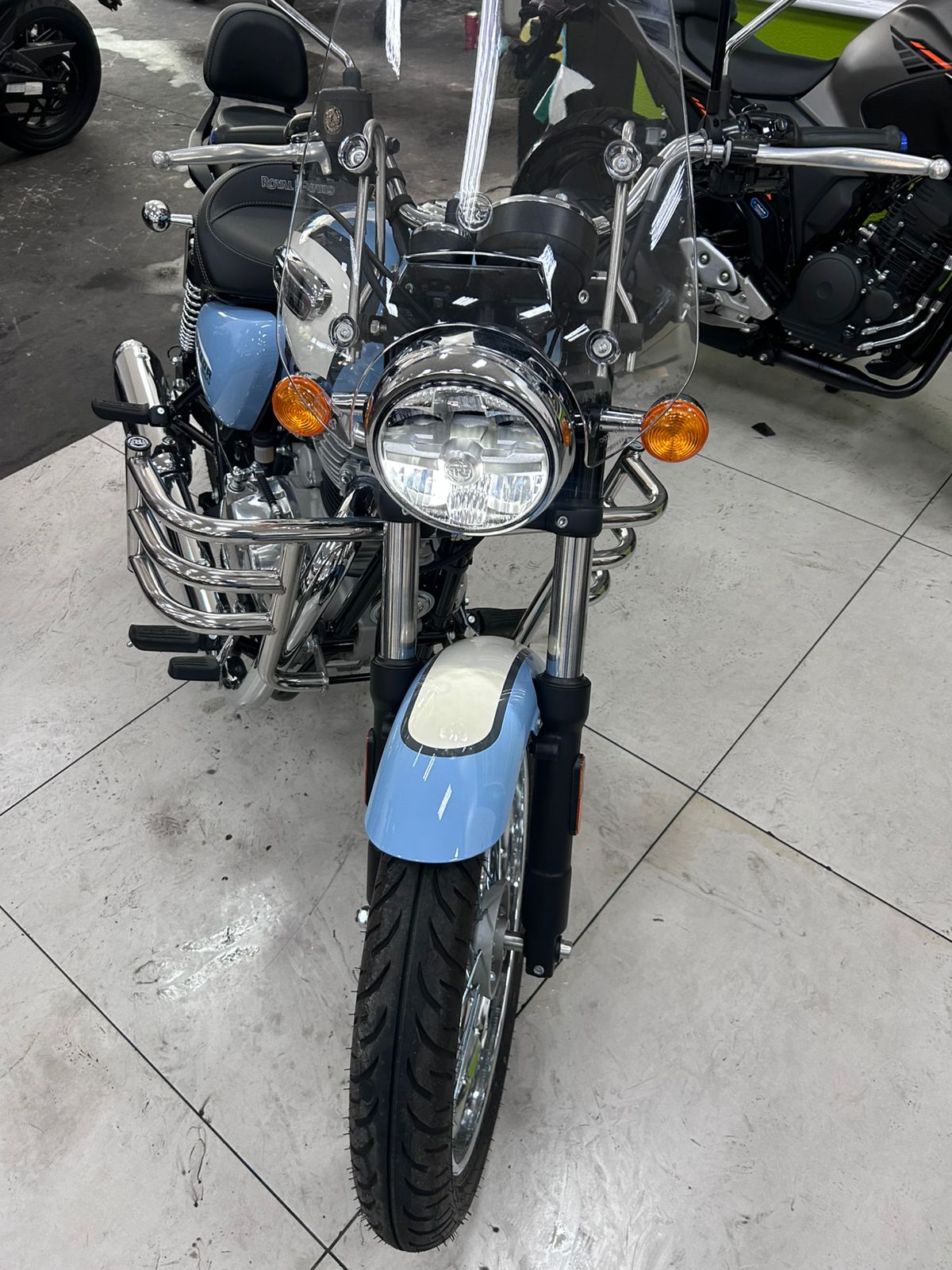 ROYAL ENFIELD METEOR 350 SUPERNOVA