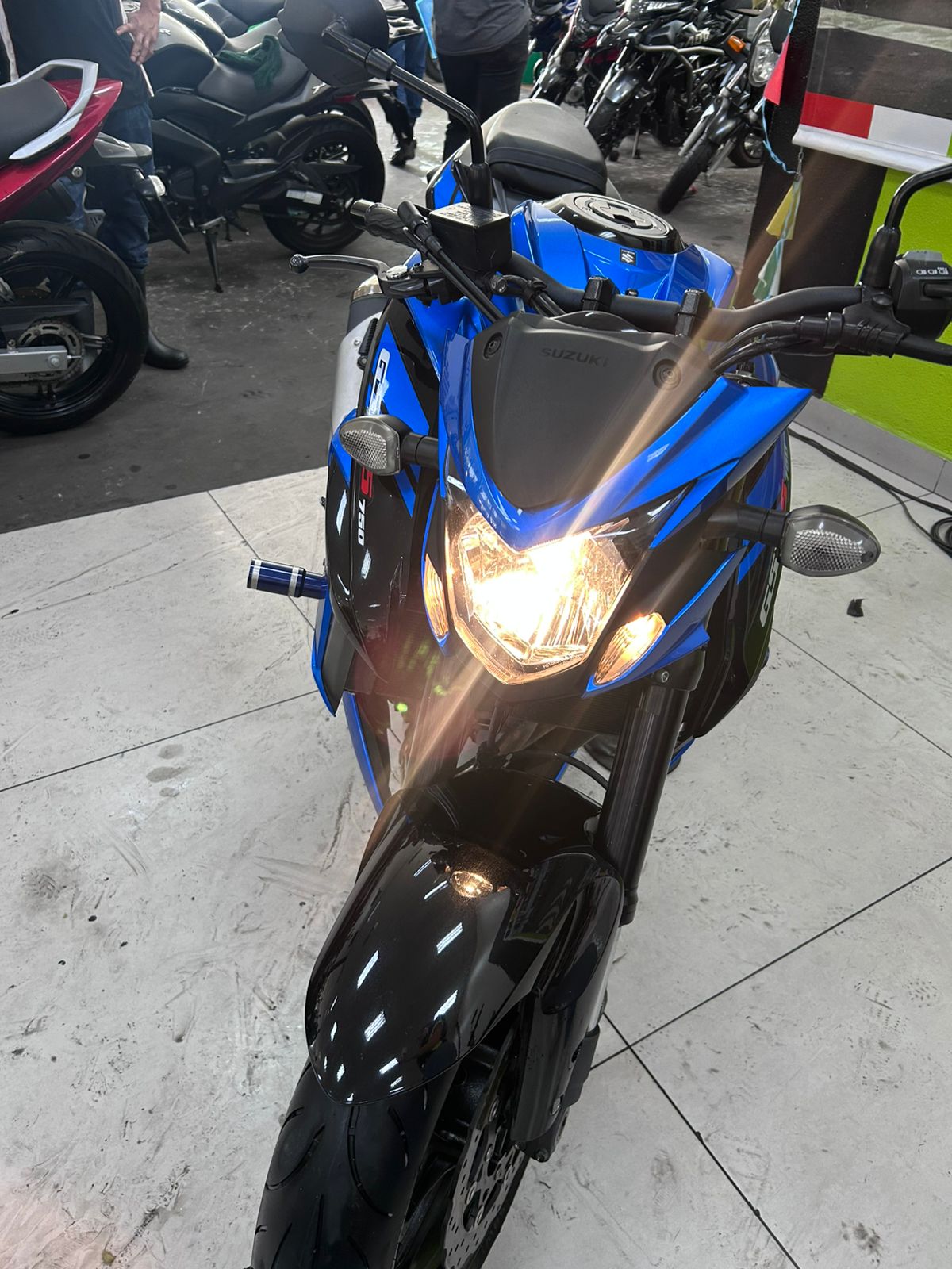 SUZUKI GSX S 750A