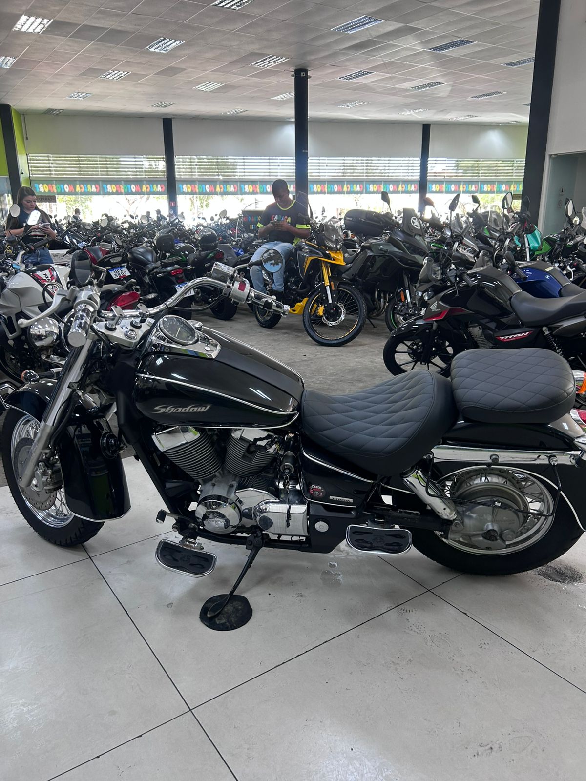 HONDA SHADOW 750