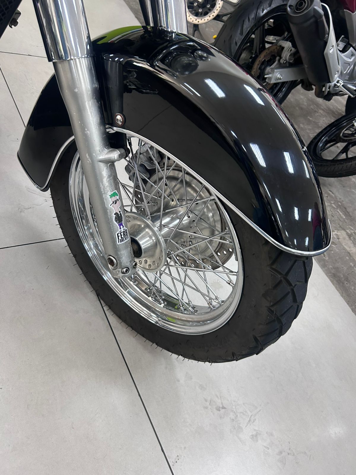 HONDA SHADOW 750