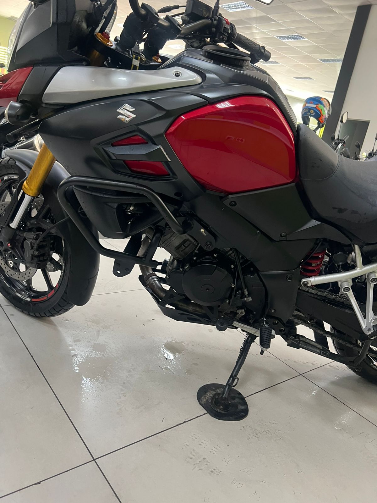 SUZUKI V-STROM 1000 ABS
