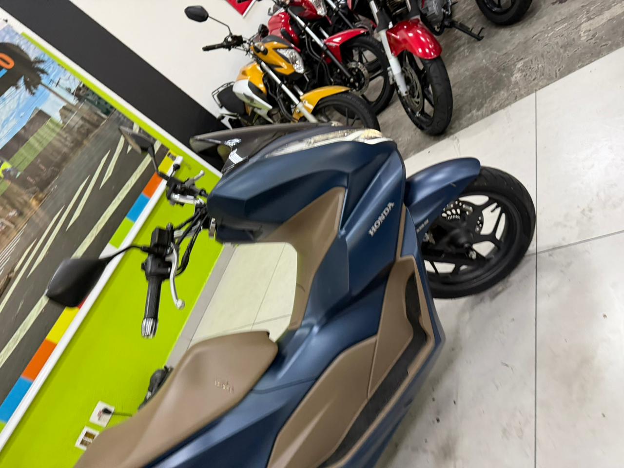 HONDA PCX DLX