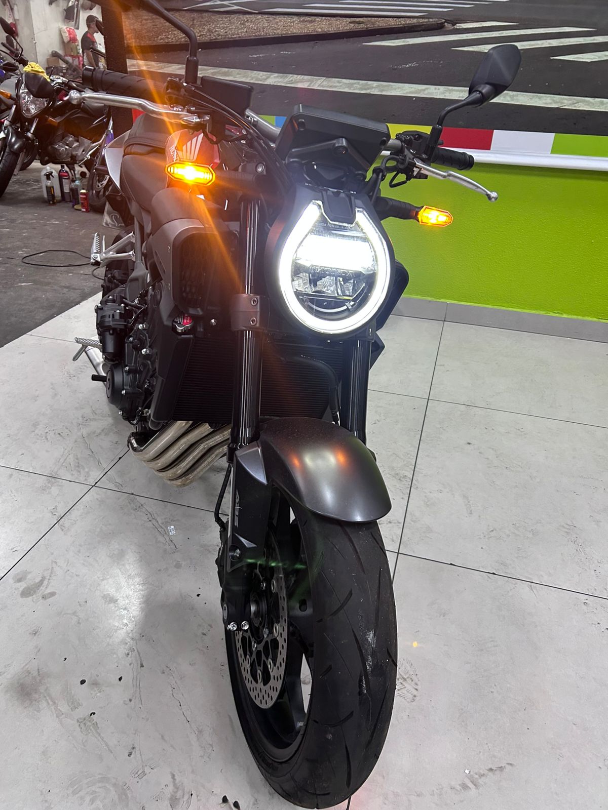 HONDA CBR 650 R