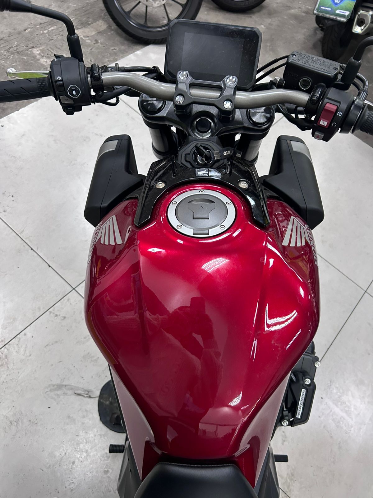 HONDA CBR 650 R