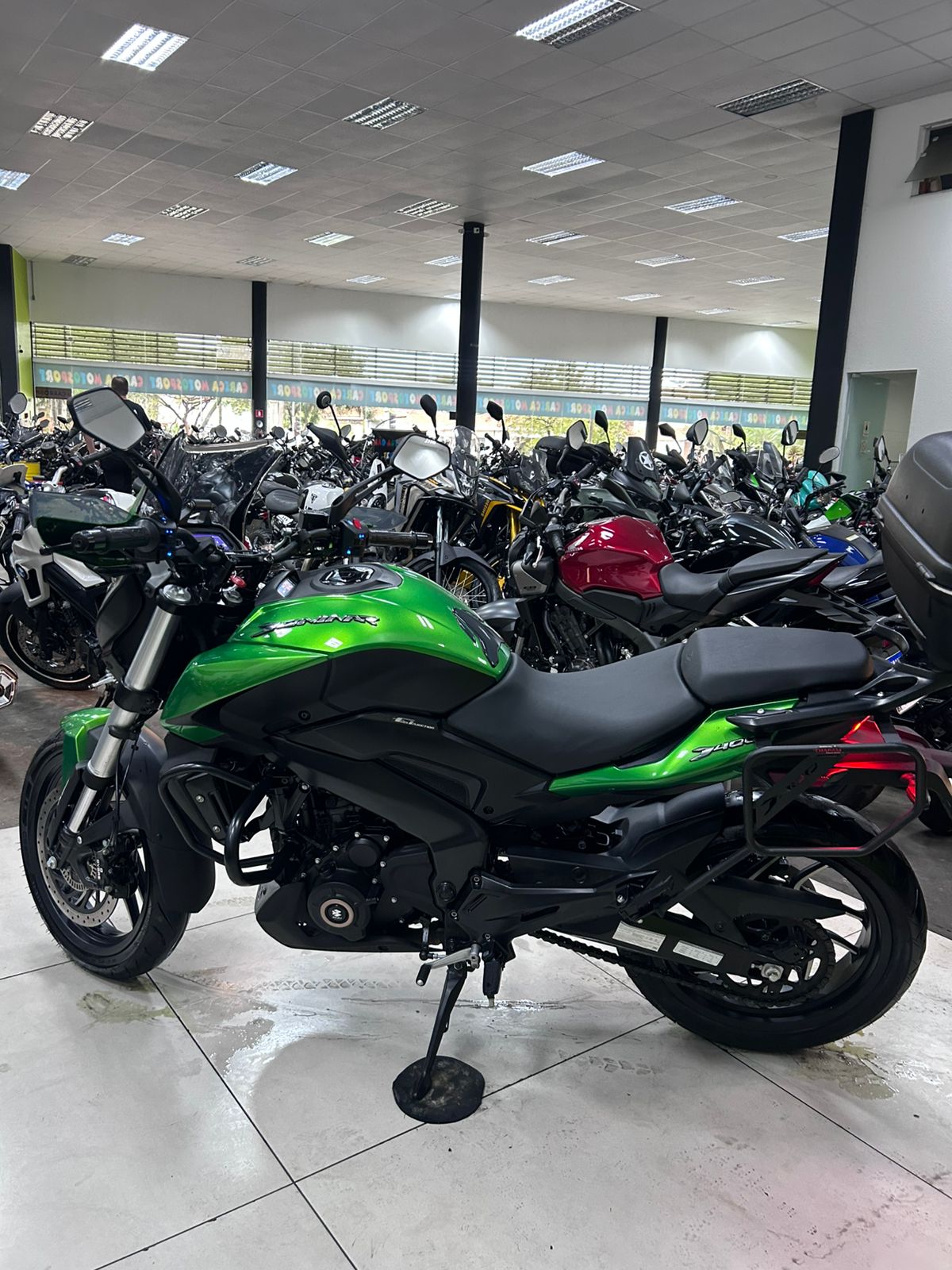 BAJAJ DOMINAR 400