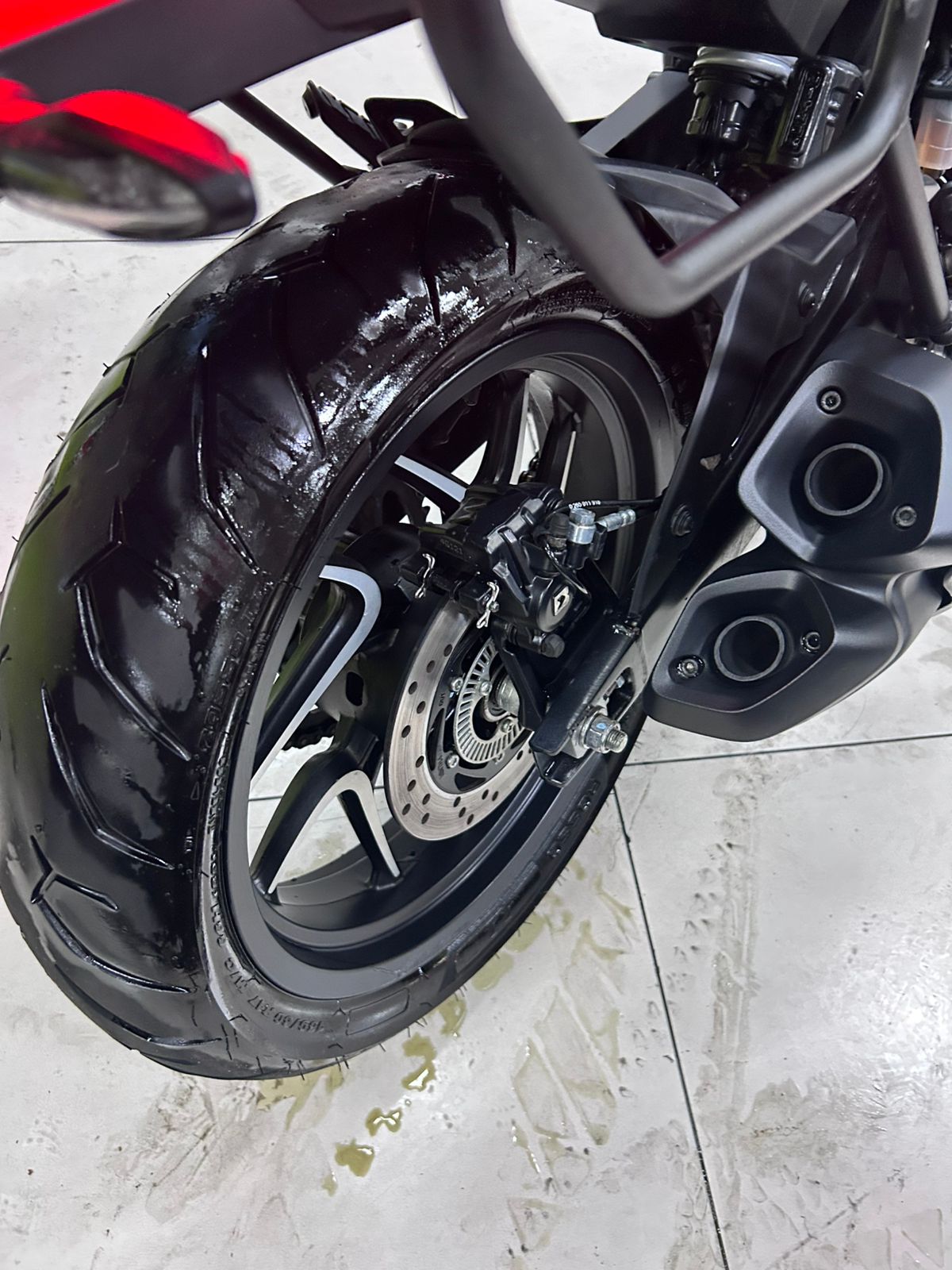 BAJAJ DOMINAR 400