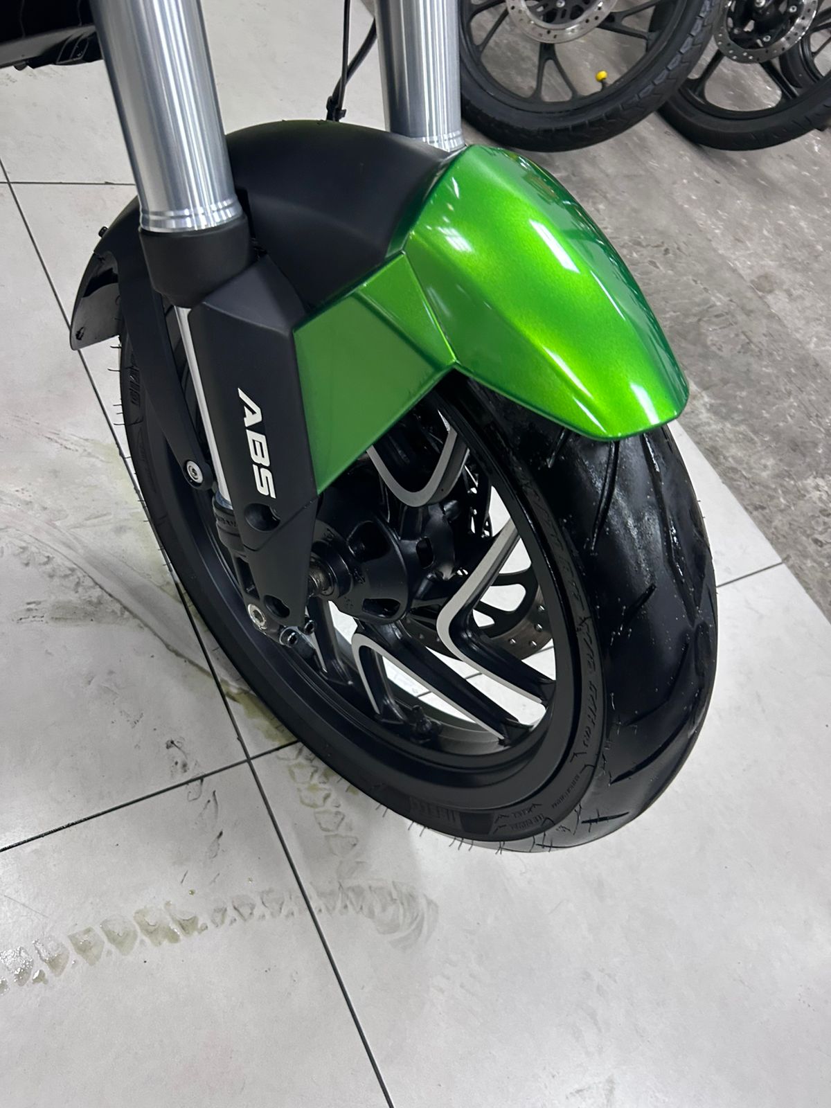 BAJAJ DOMINAR 400