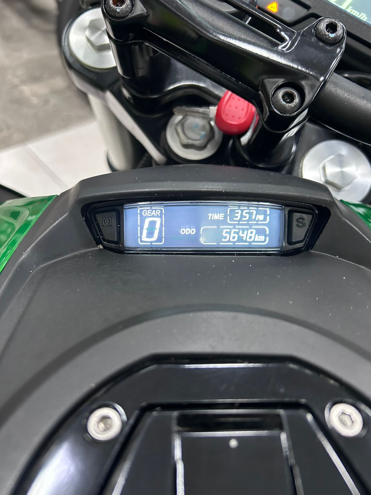 BAJAJ DOMINAR 400