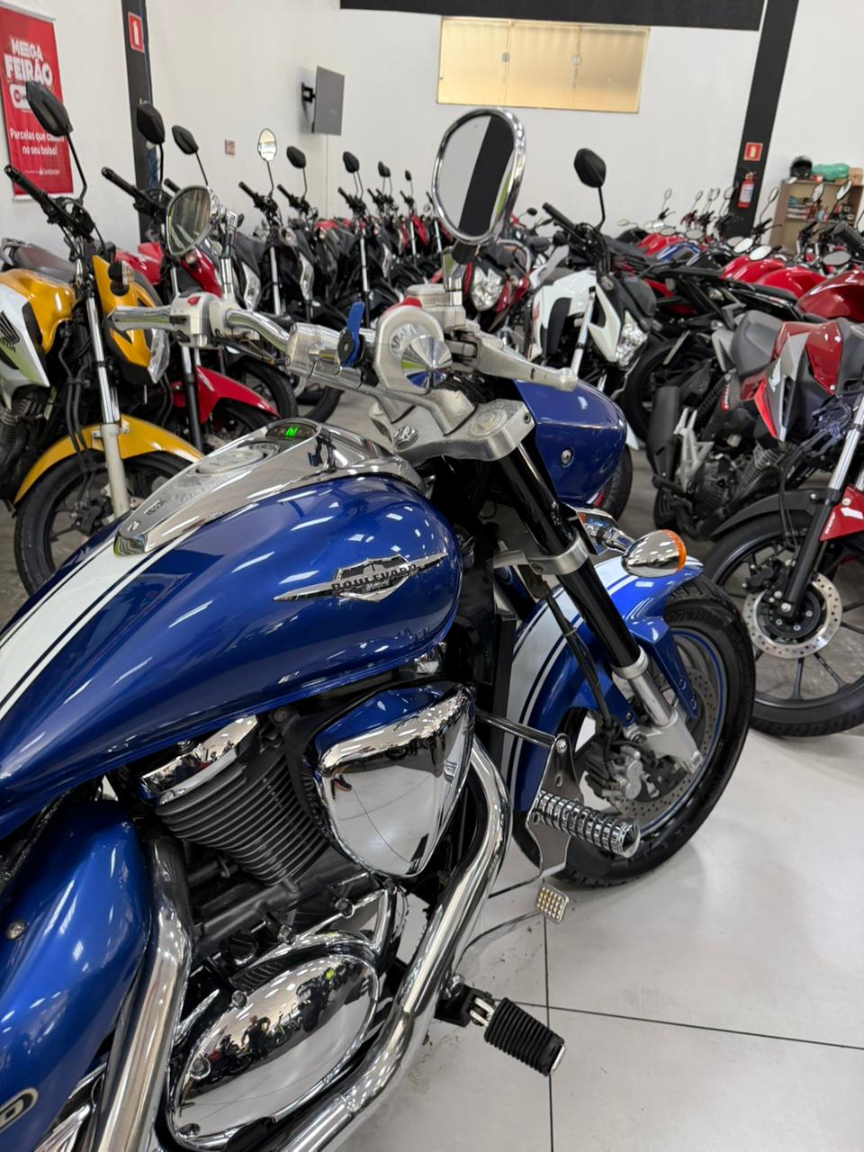SUZUKI BOULEVARD M800