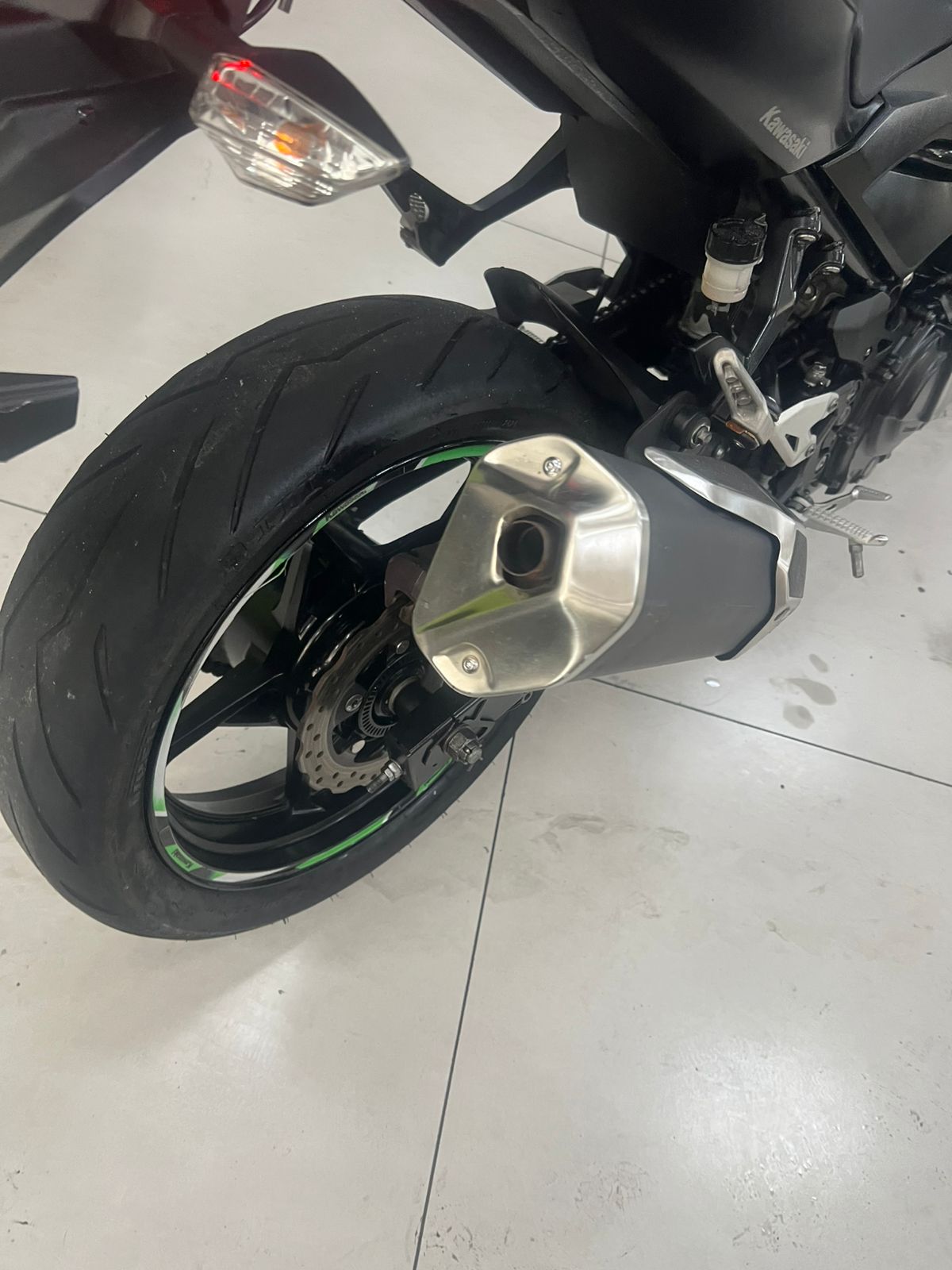 KAWASAKI Z400