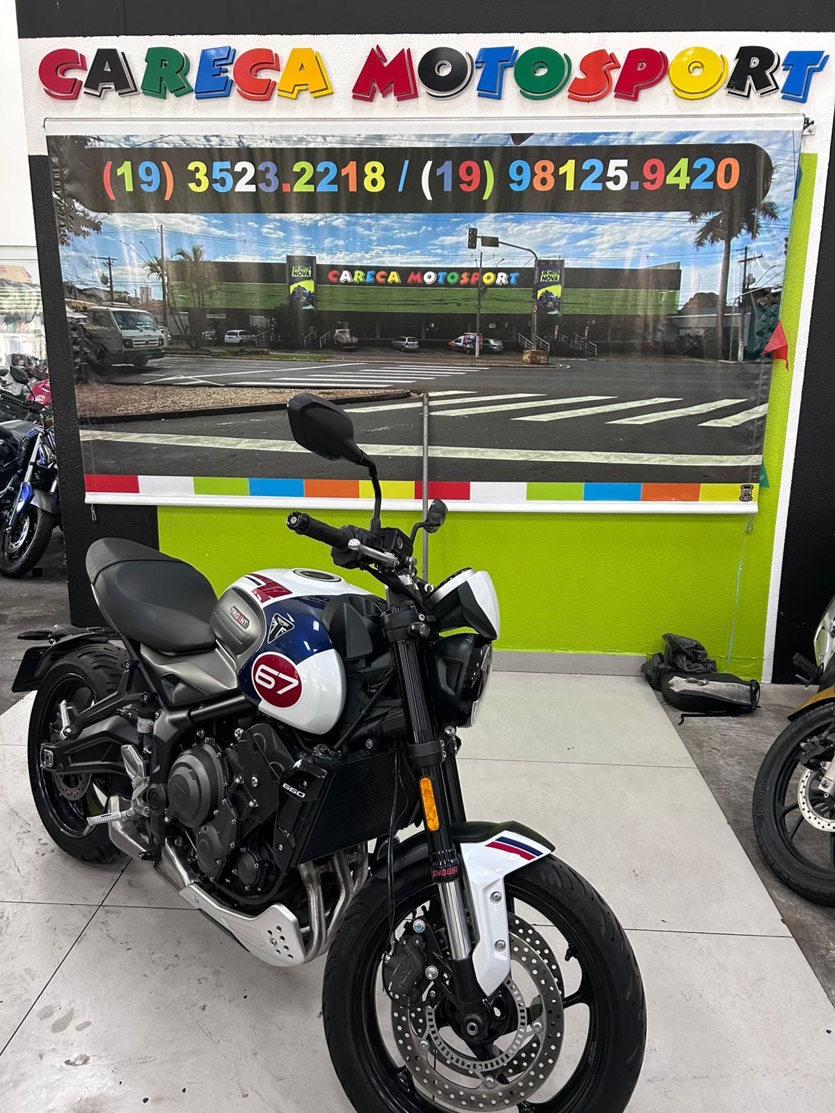 TRIUMPH TRIDENT 660