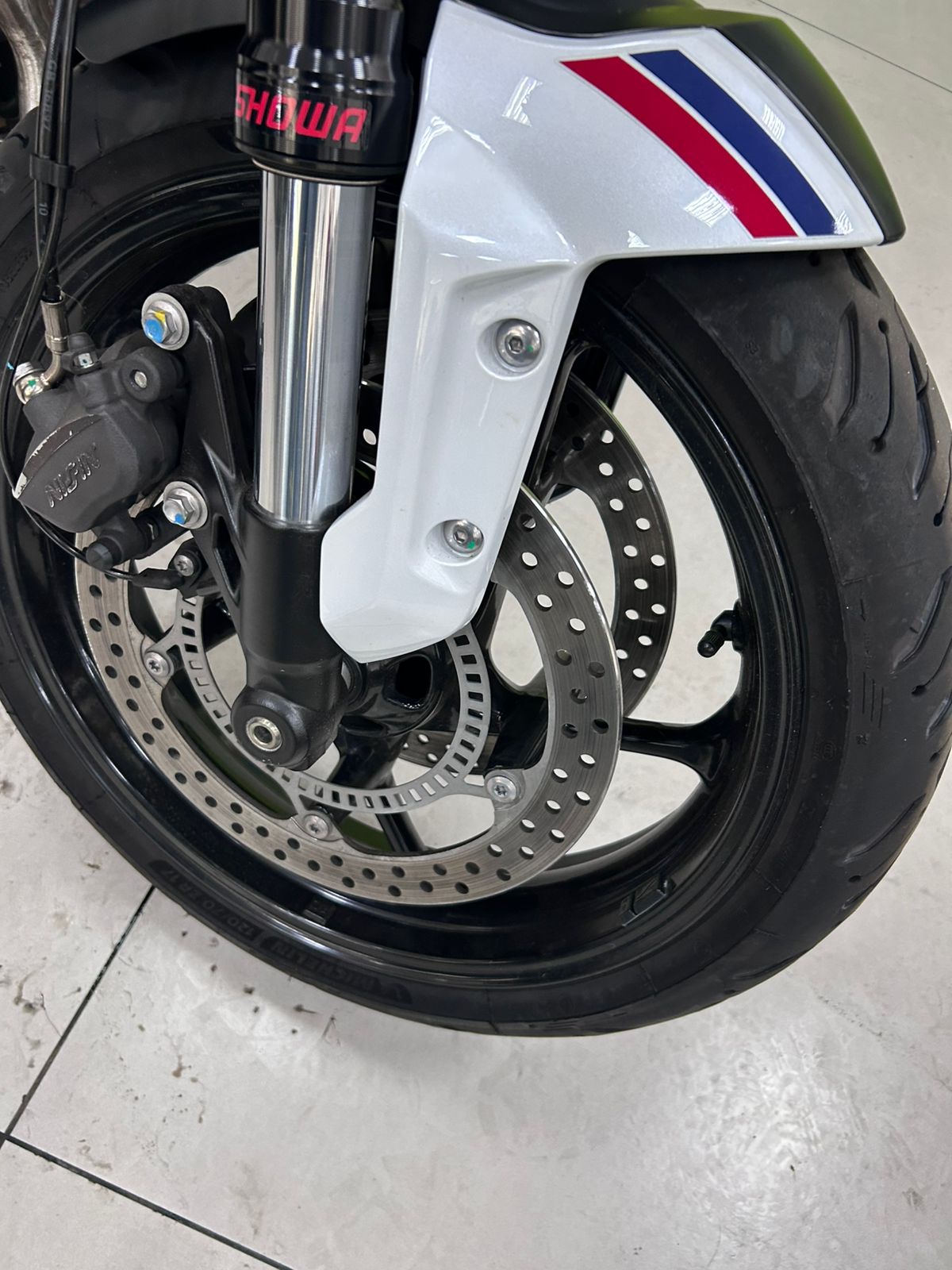 TRIUMPH TRIDENT 660