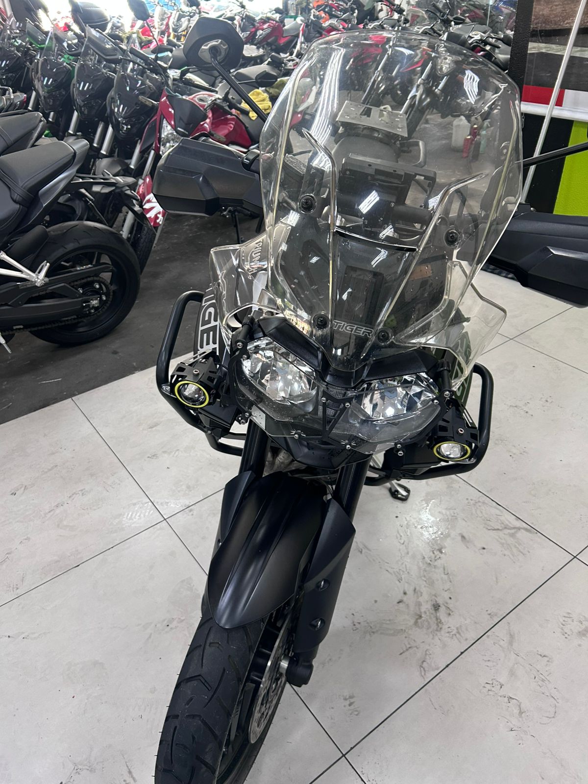TRIUMPH TIGER 800 XCX