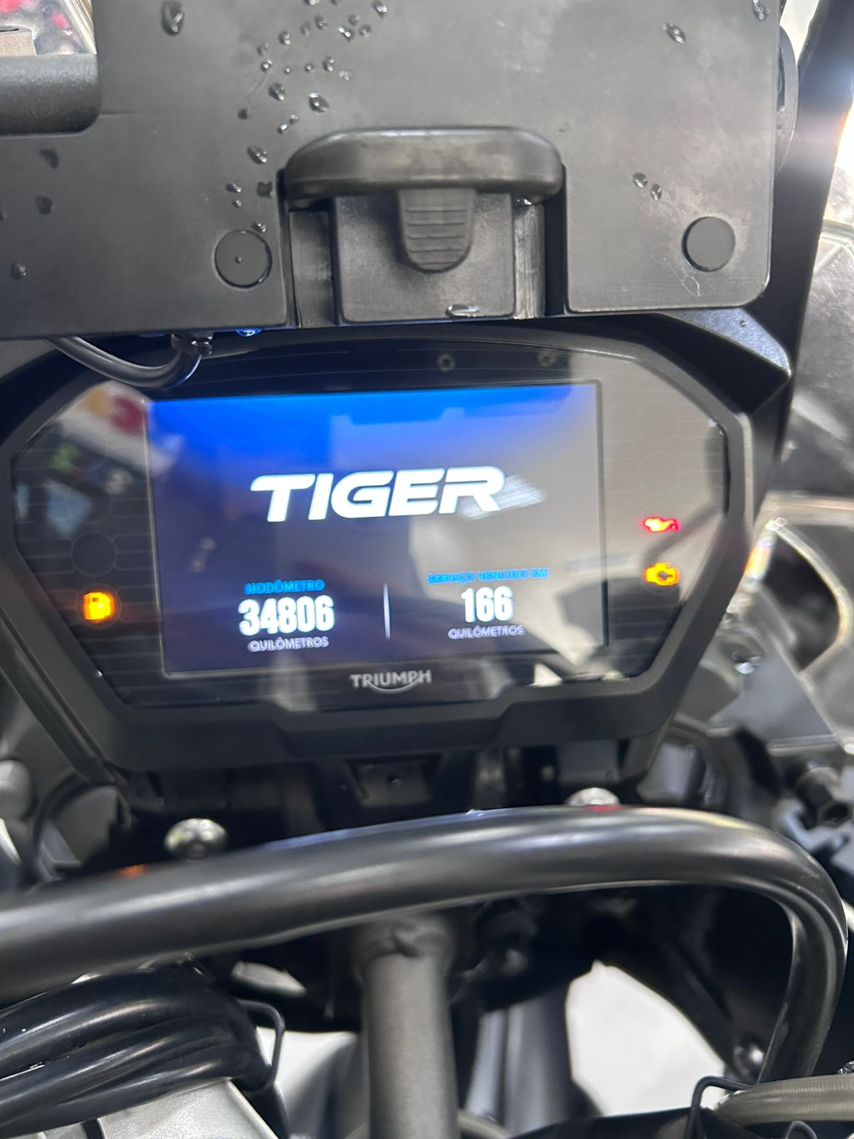 TRIUMPH TIGER 800 XCX