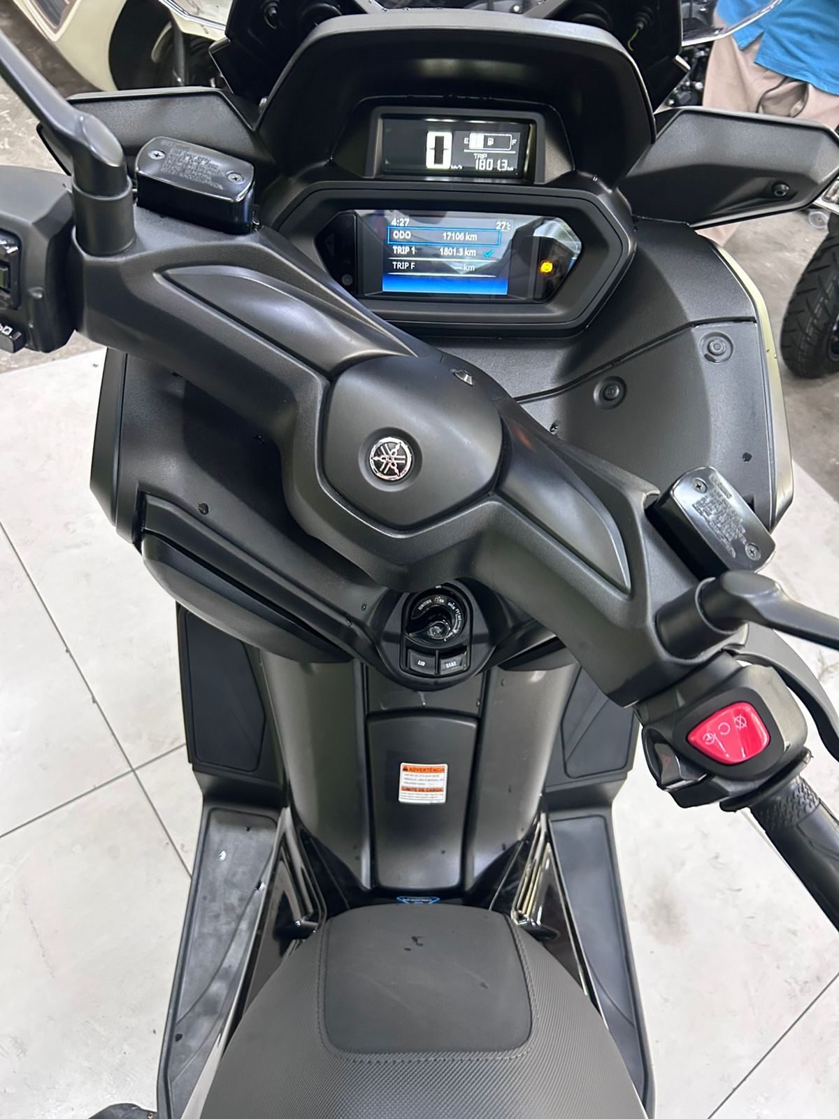 YAMAHA XMAX 250 CONNECTED ABS