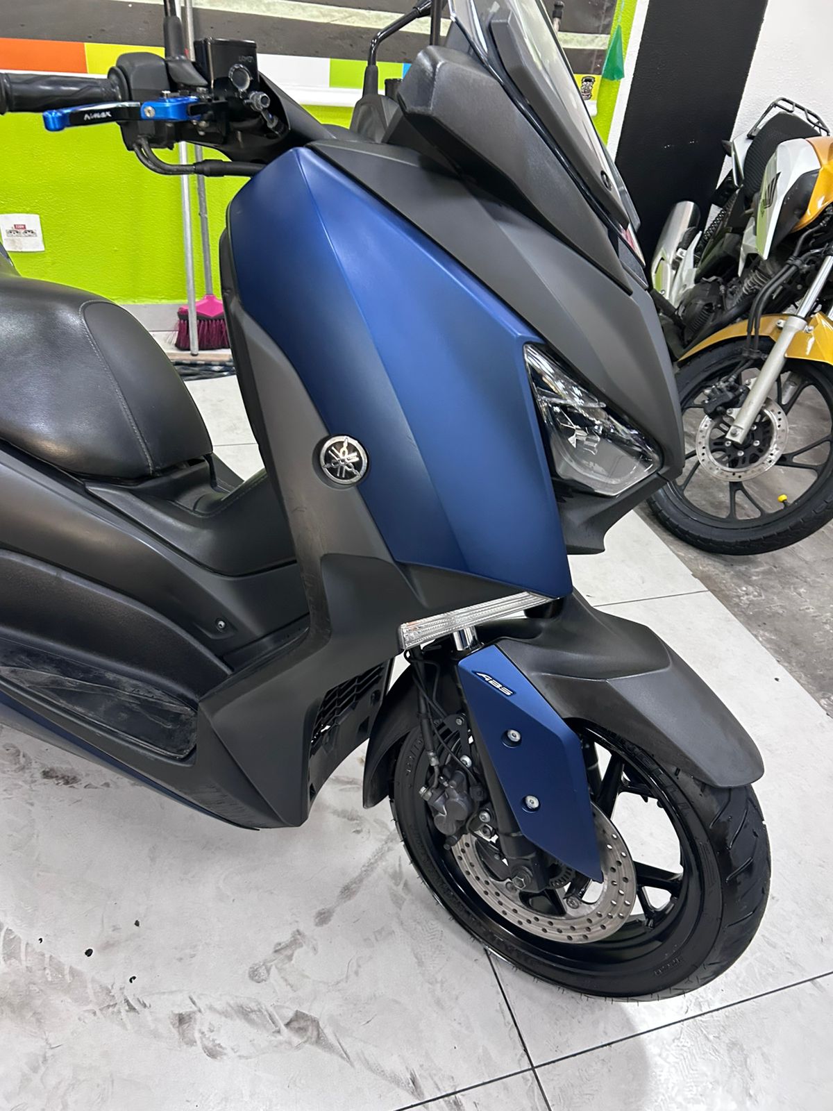 YAMAHA XMAX 250 CONNECTED ABS
