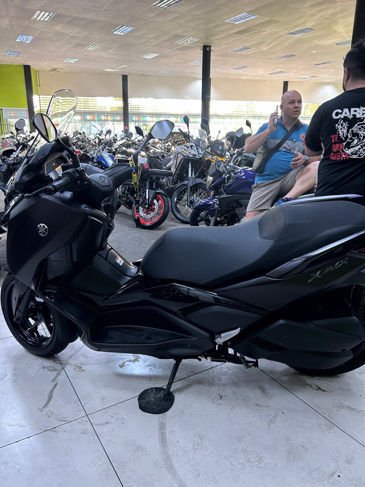 YAMAHA XMAX 300 CONNECTED ABS