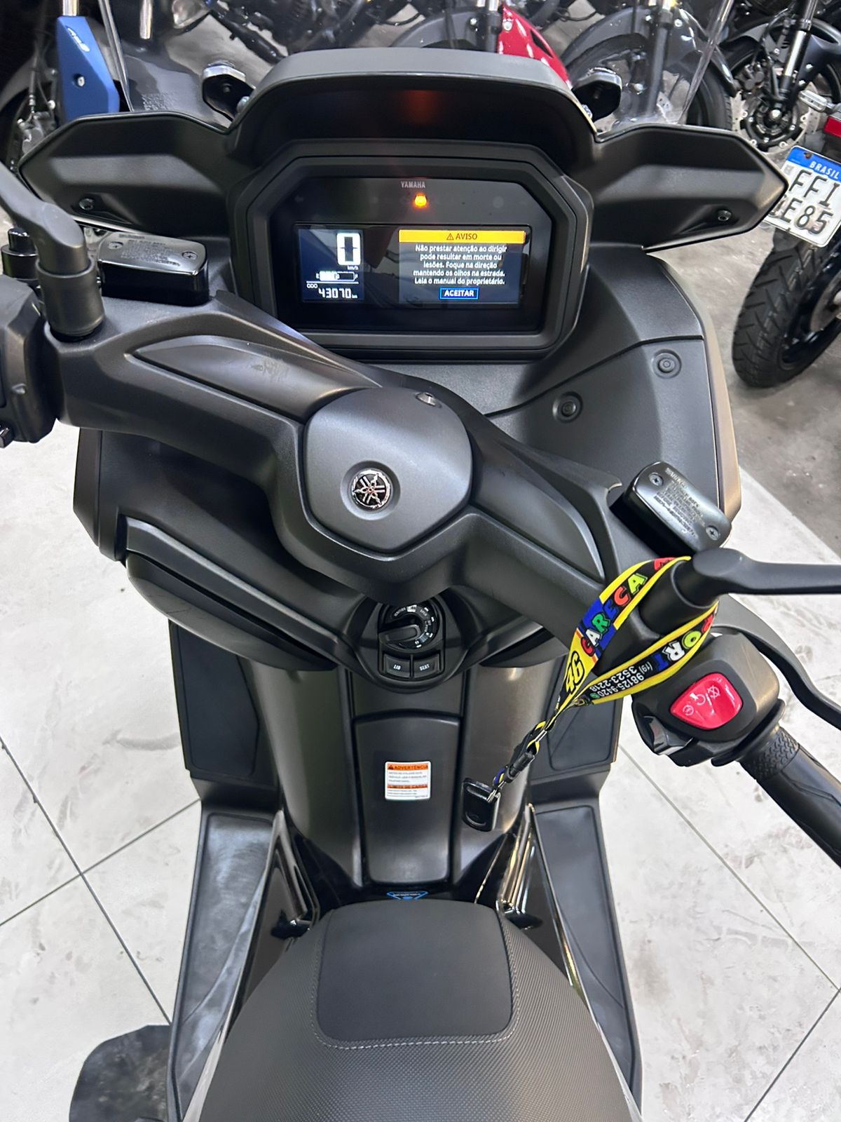 YAMAHA XMAX 300 CONNECTED ABS