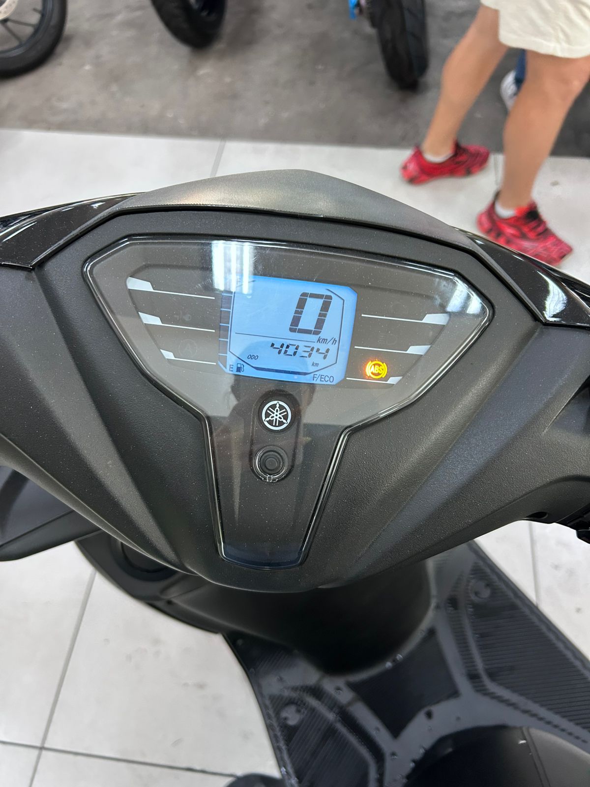 YAMAHA FLUO 125 ABS