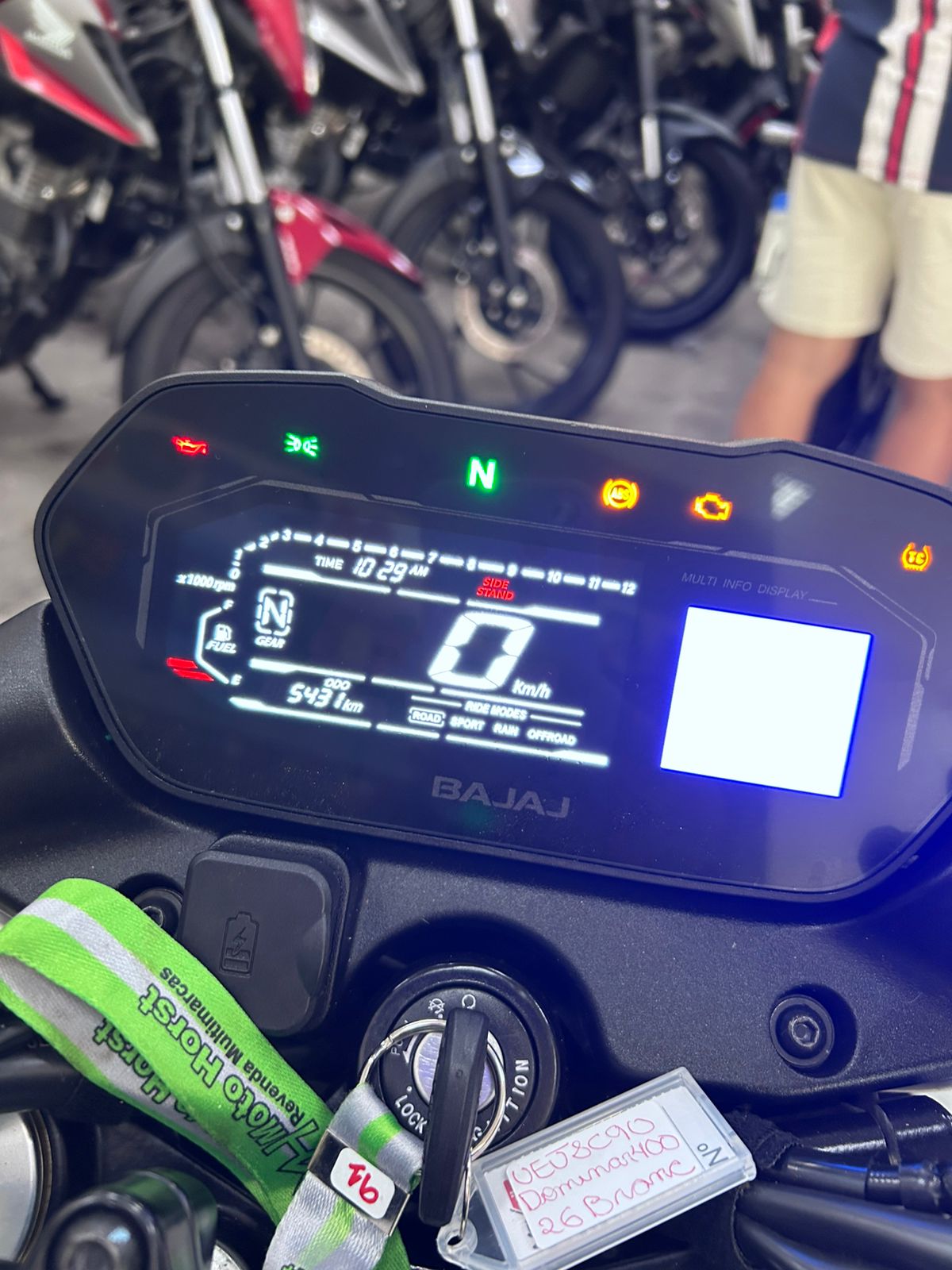 BAJAJ DOMINAR NS400Z