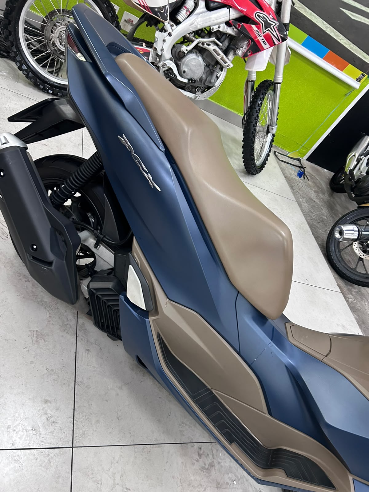 HONDA PCX DLX