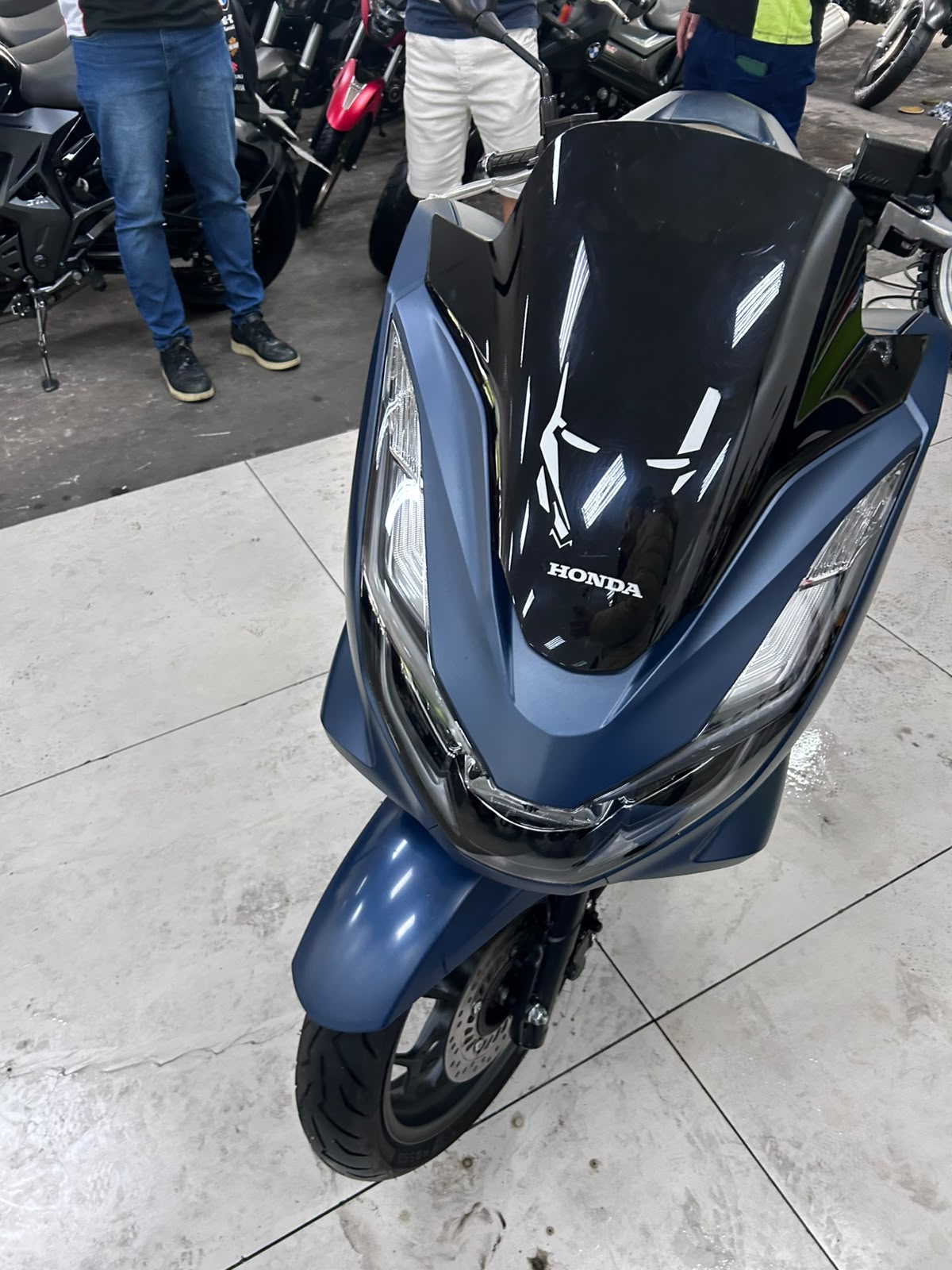HONDA PCX DLX