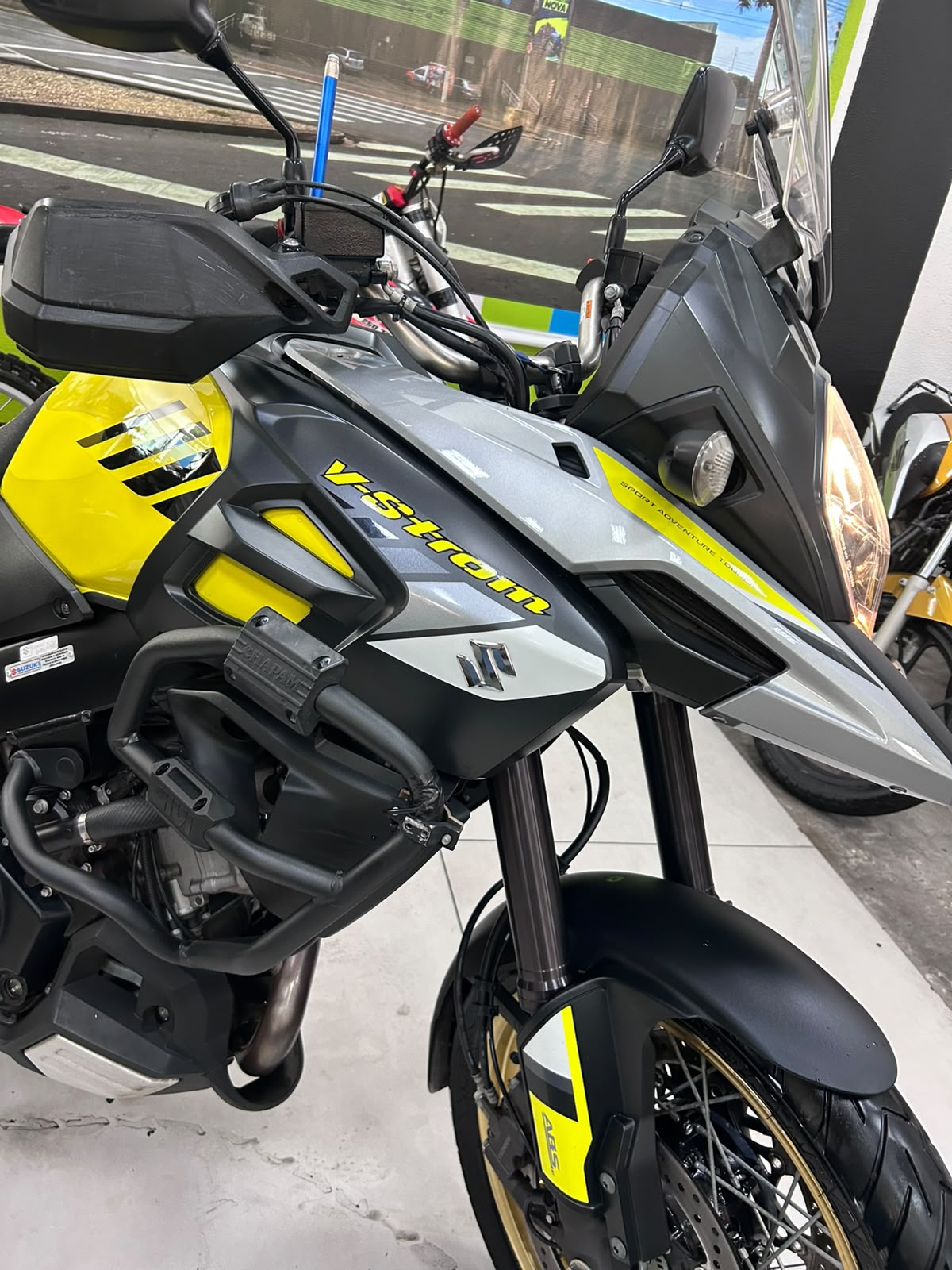 SUZUKI V-STROM 1000XT ABS