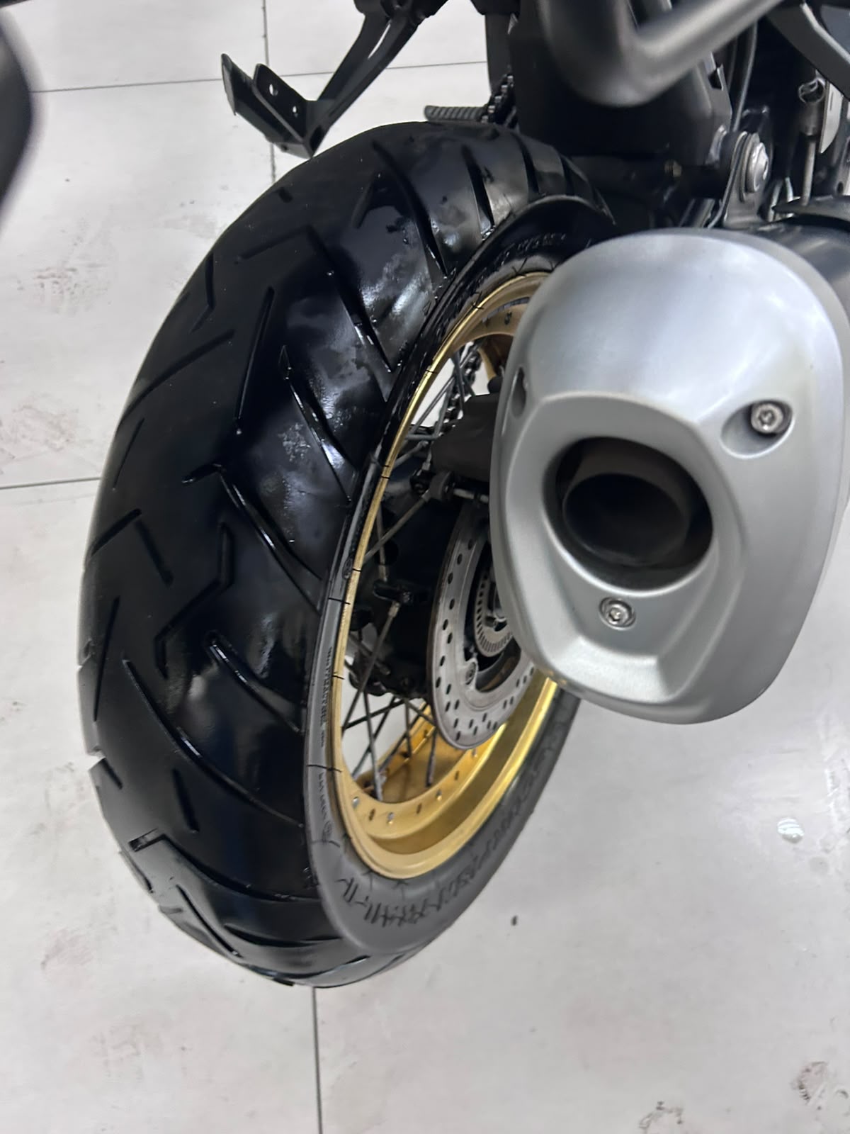 SUZUKI V-STROM 1000XT ABS
