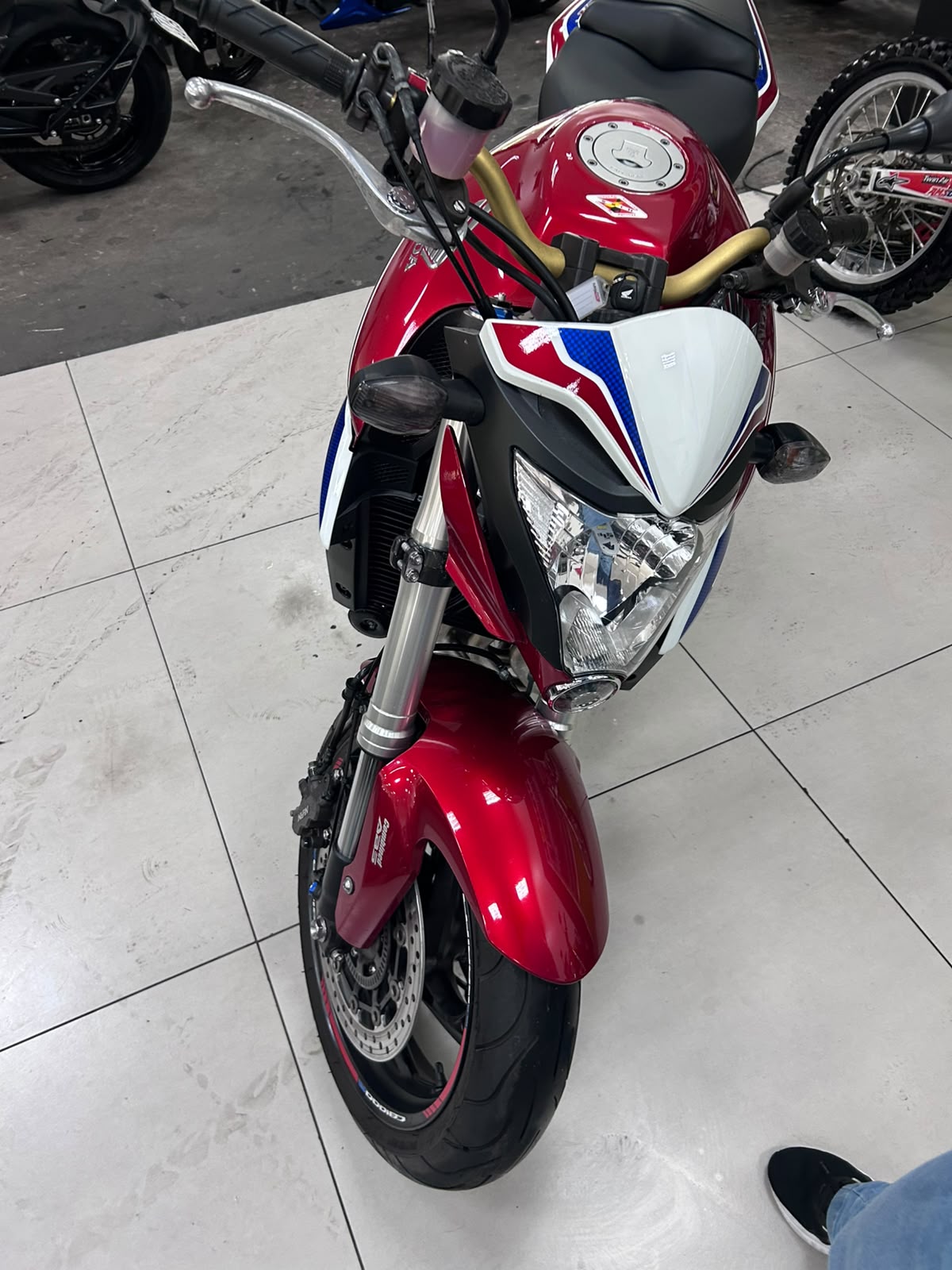 HONDA CB 1000R