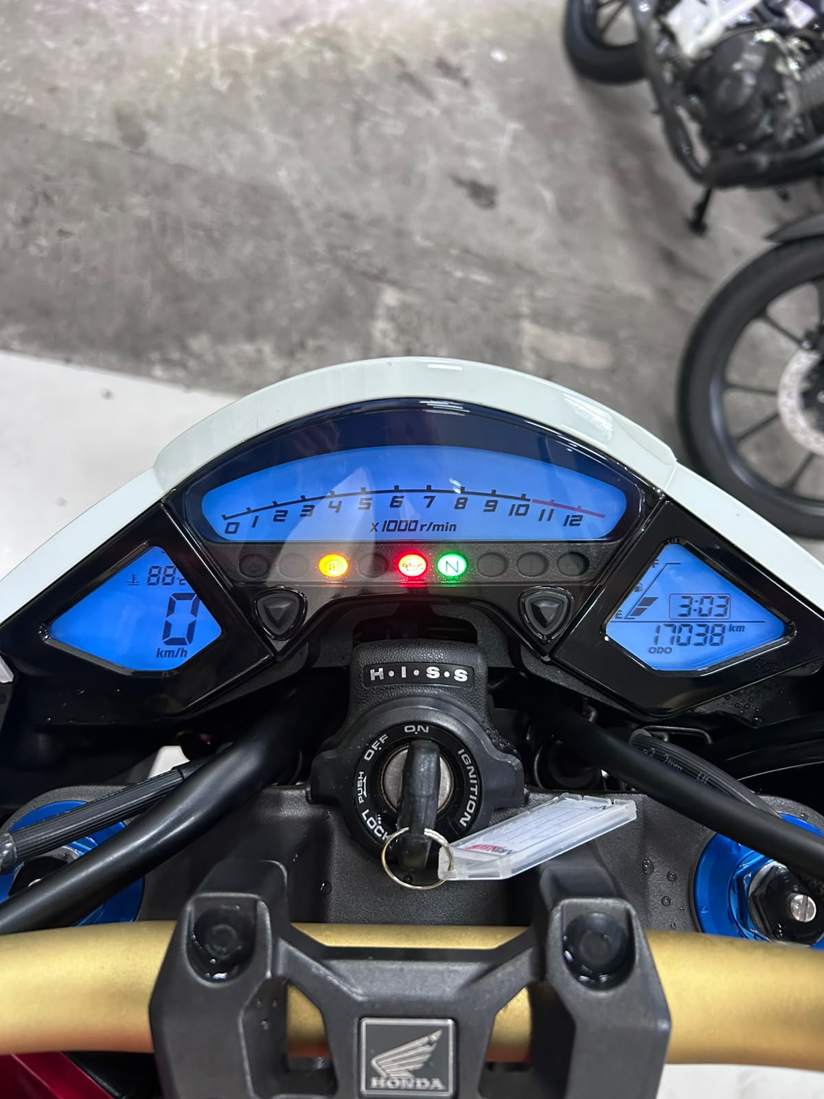 HONDA CB 1000R
