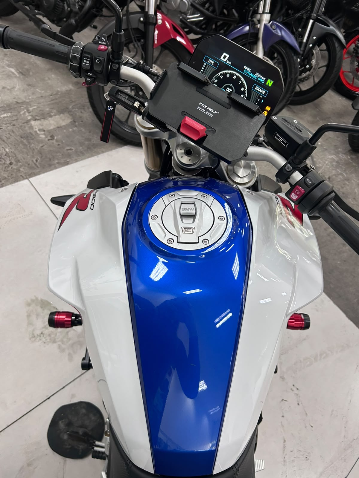 BMW F 900 R SPORT PLUS
