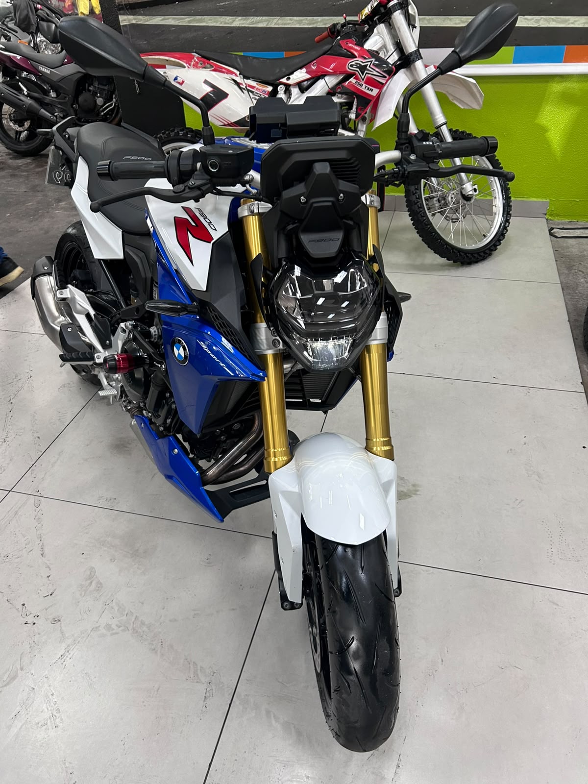 BMW F 900 R SPORT PLUS