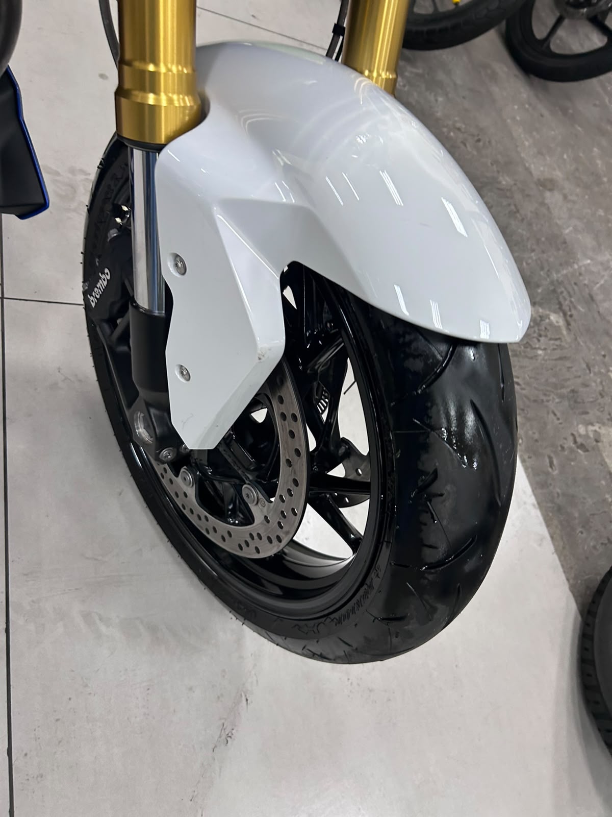 BMW F 900 R SPORT PLUS