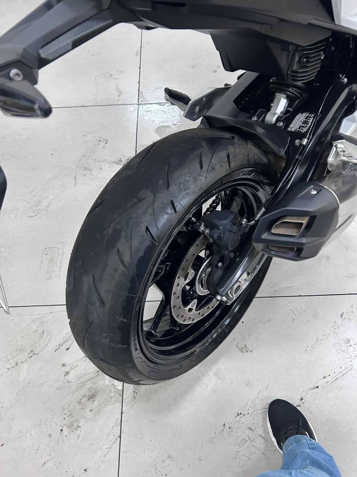 BMW F 900 R SPORT PLUS