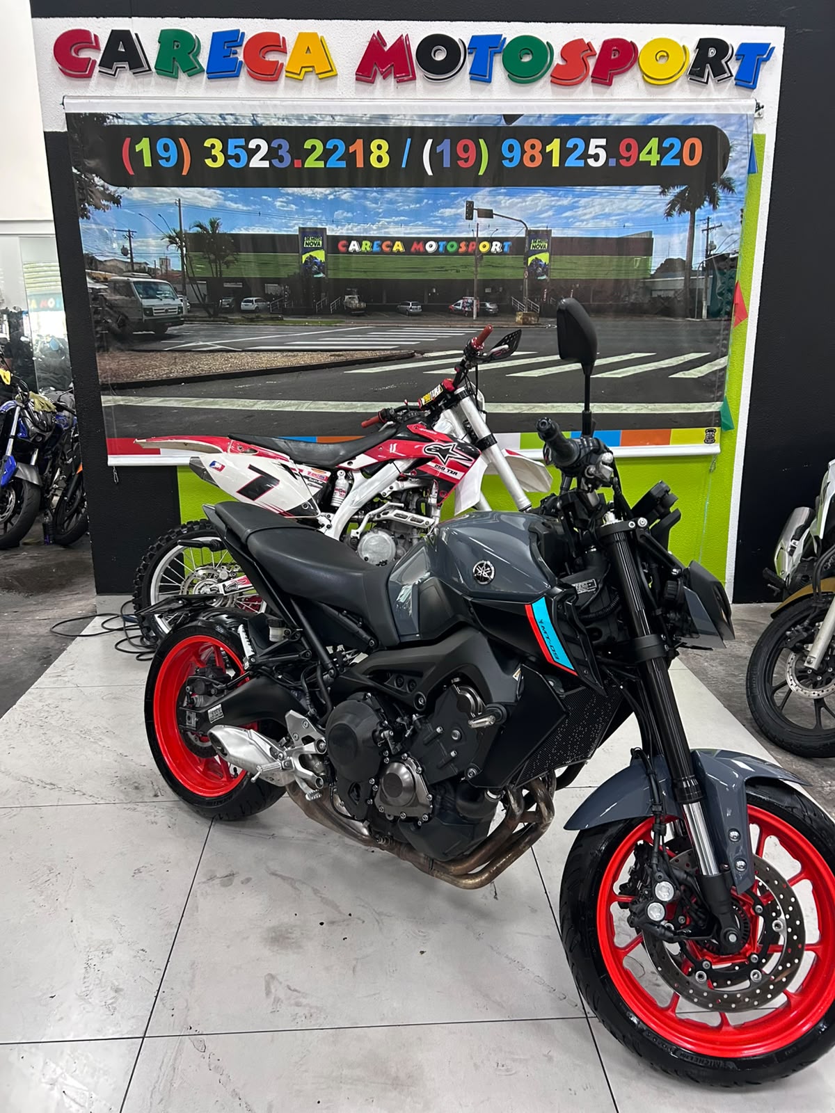 YAMAHA MT-09