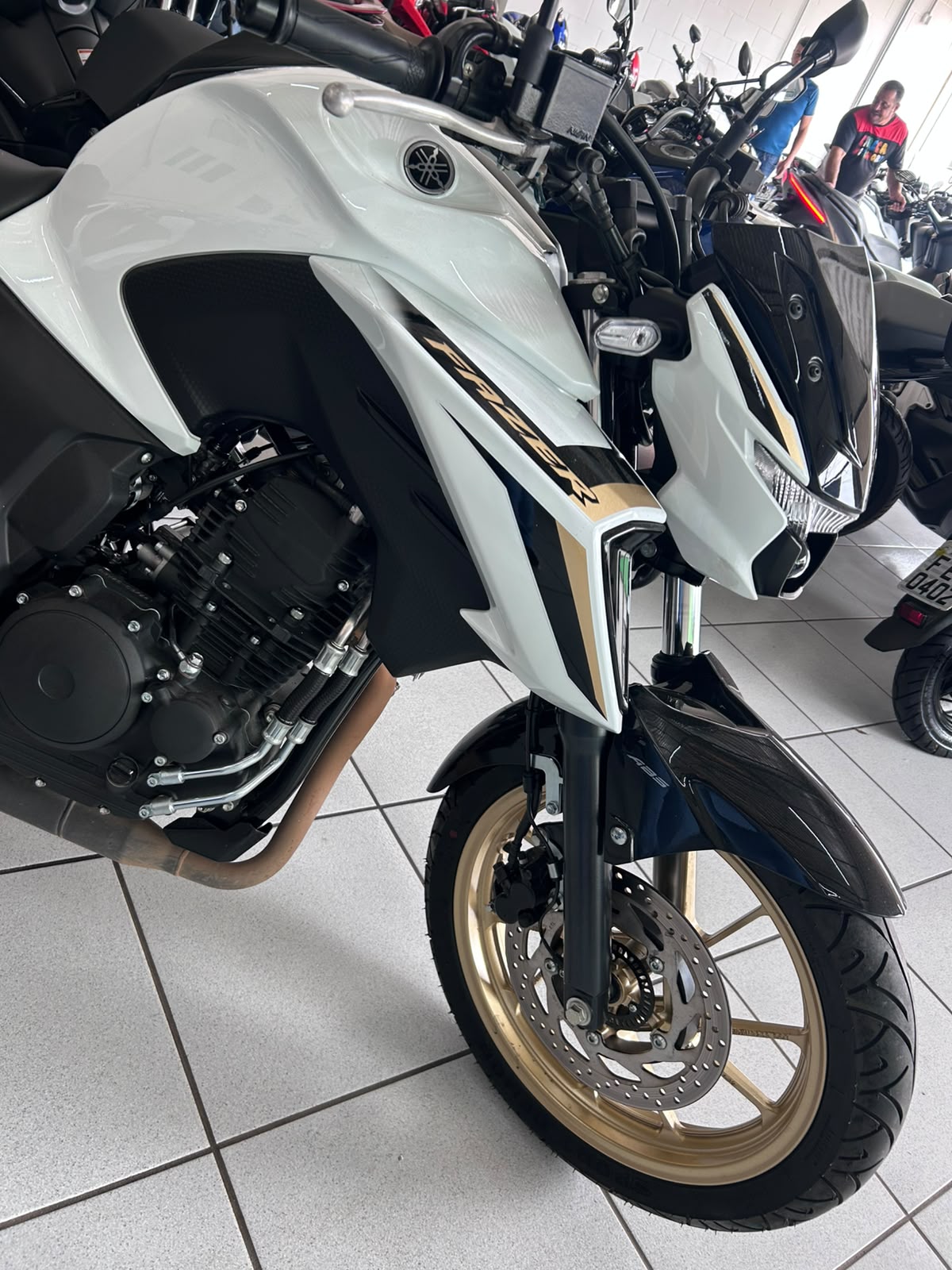 YAMAHA FAZER YS 250