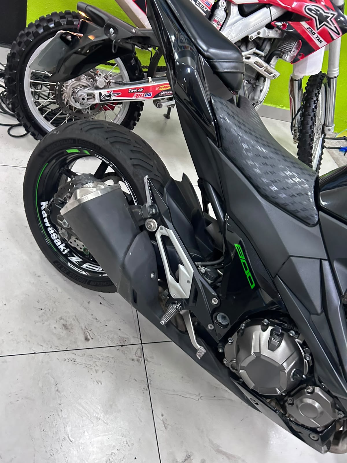 KAWASAKI Z800 ABS