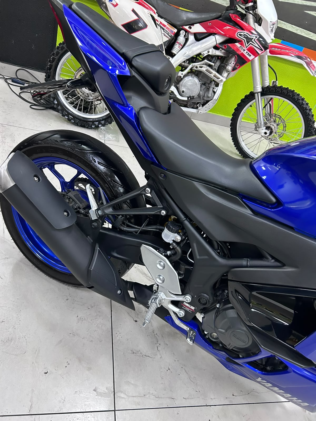 YAMAHA YZF R3 ABS CONNECTED