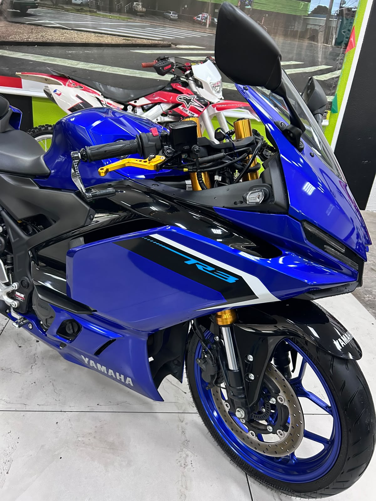 YAMAHA YZF R3 ABS CONNECTED