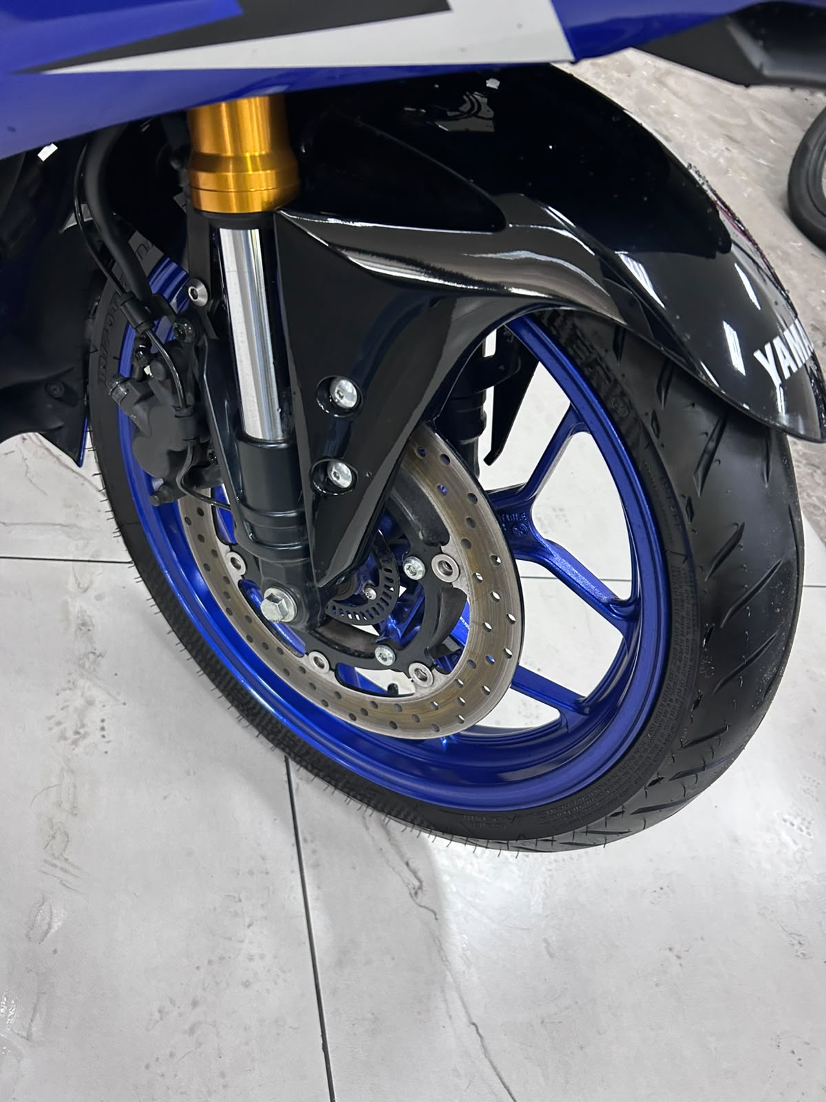 YAMAHA YZF R3 ABS CONNECTED