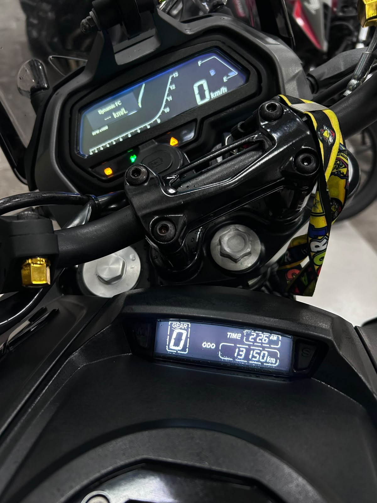 BAJAJ DOMINAR 400