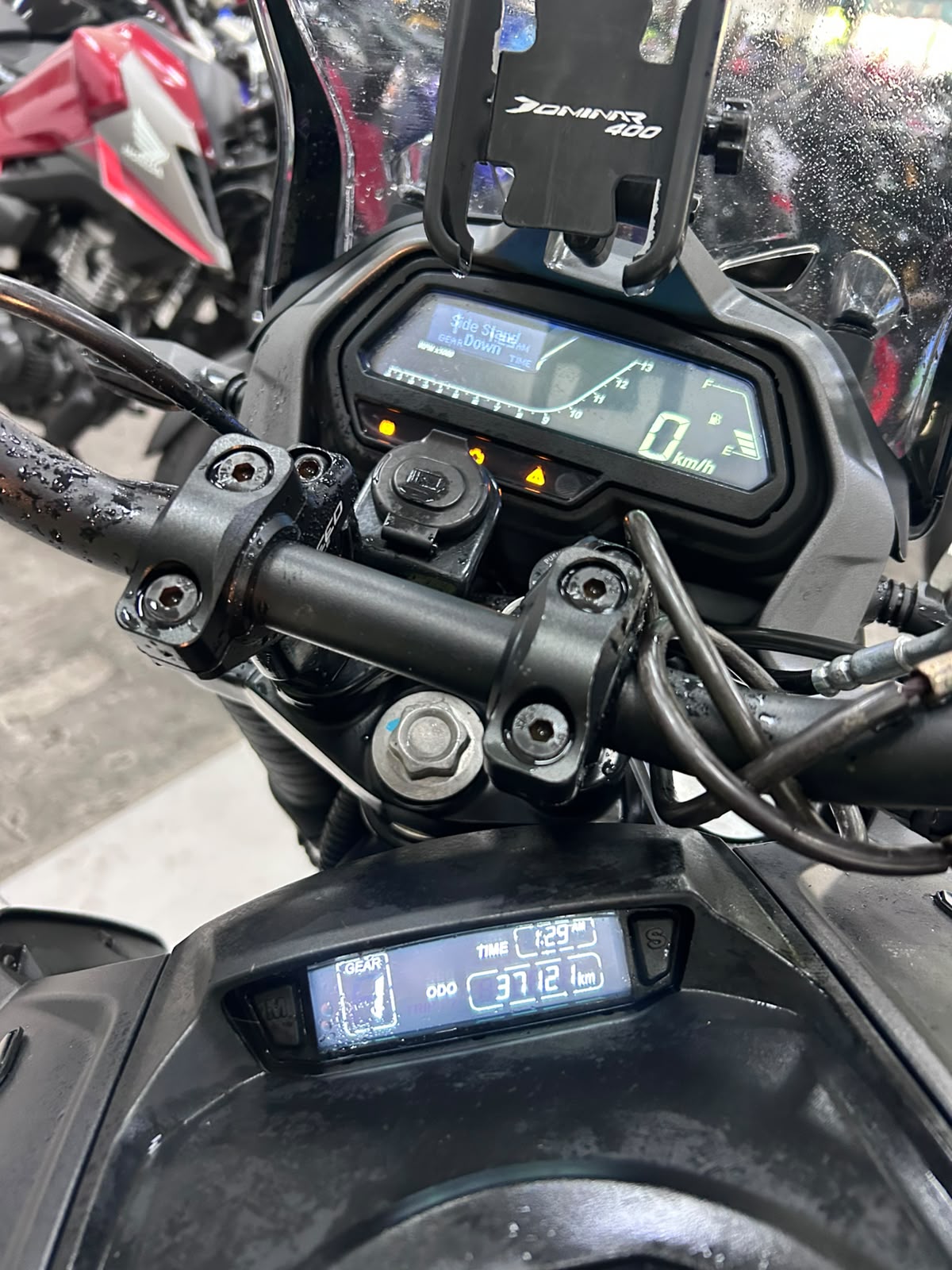 BAJAJ DOMINAR 400