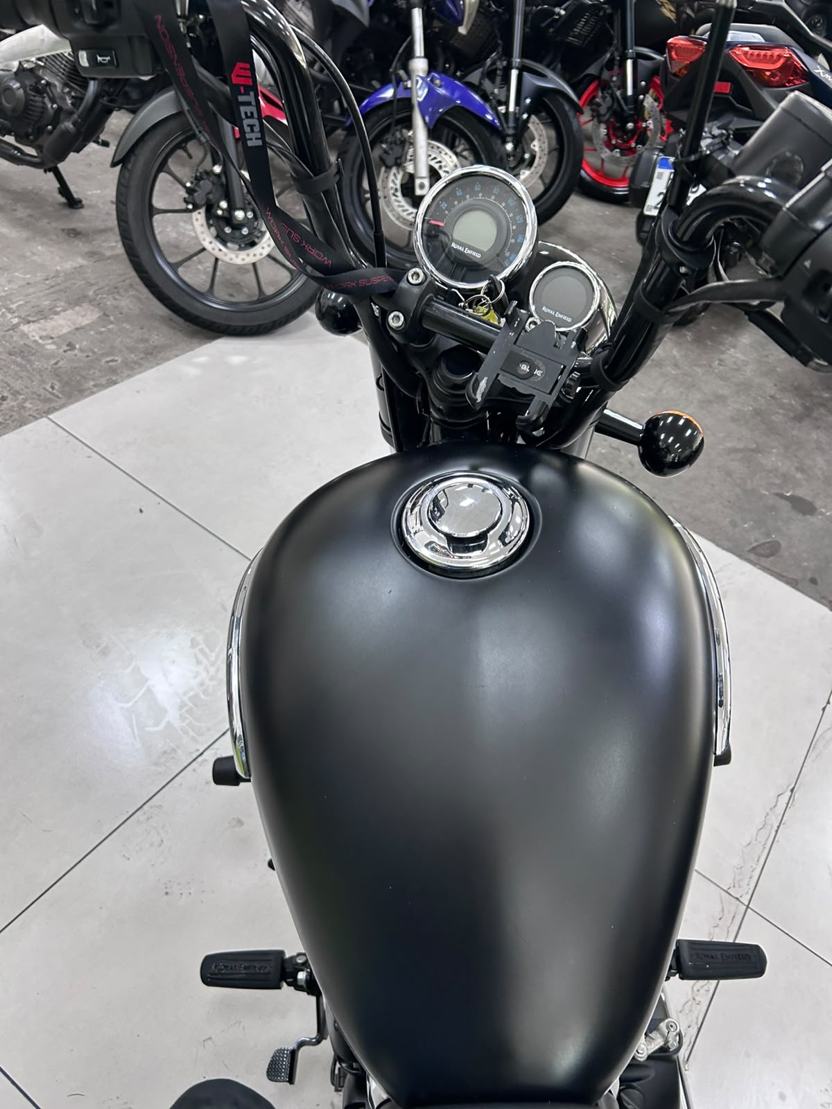 ROYAL ENFIELD METEOR 350