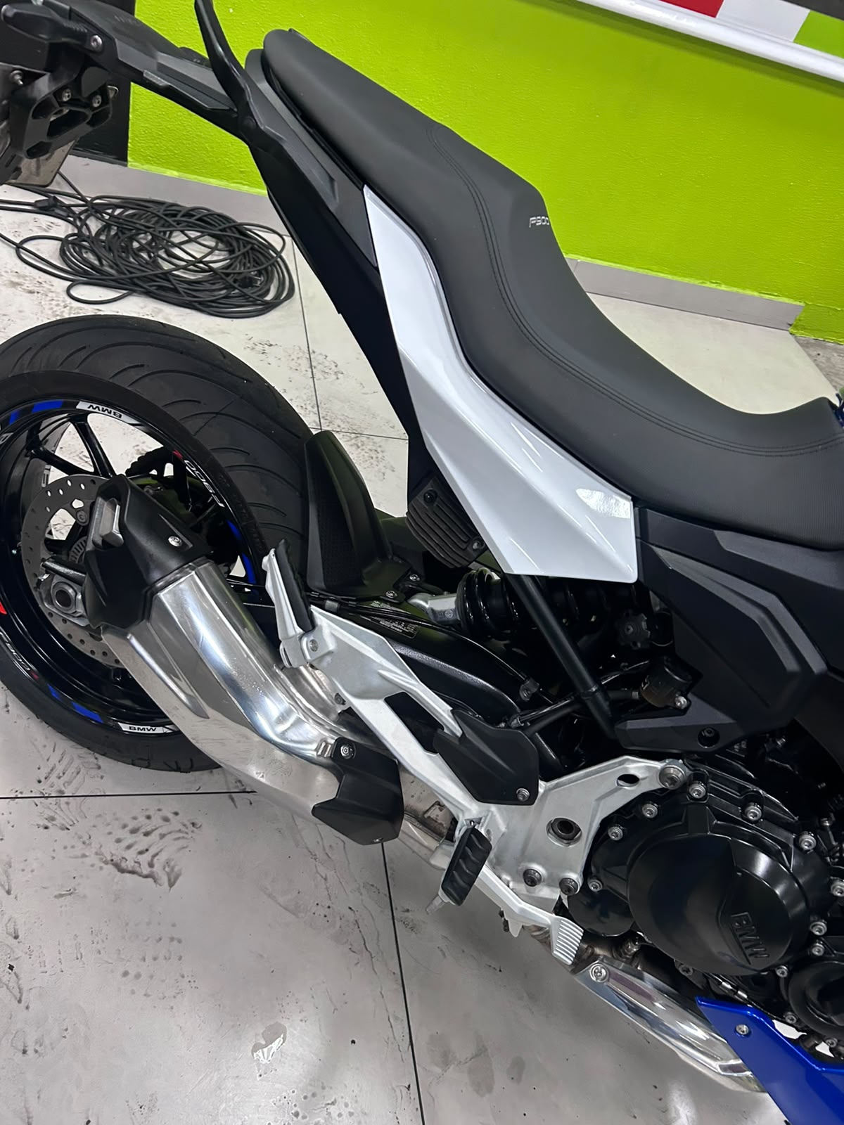 BMW F 900 R SPORT PLUS