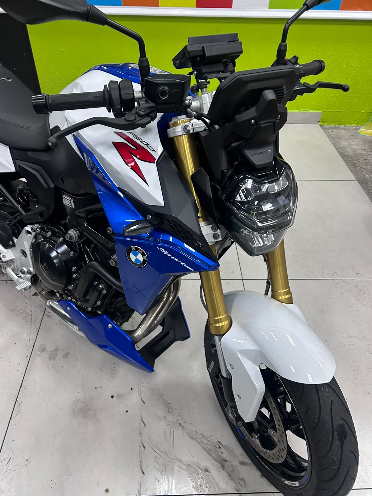 BMW F 900 R SPORT PLUS