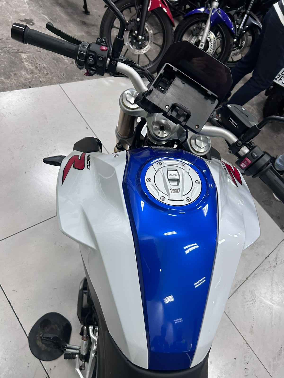 BMW F 900 R SPORT PLUS